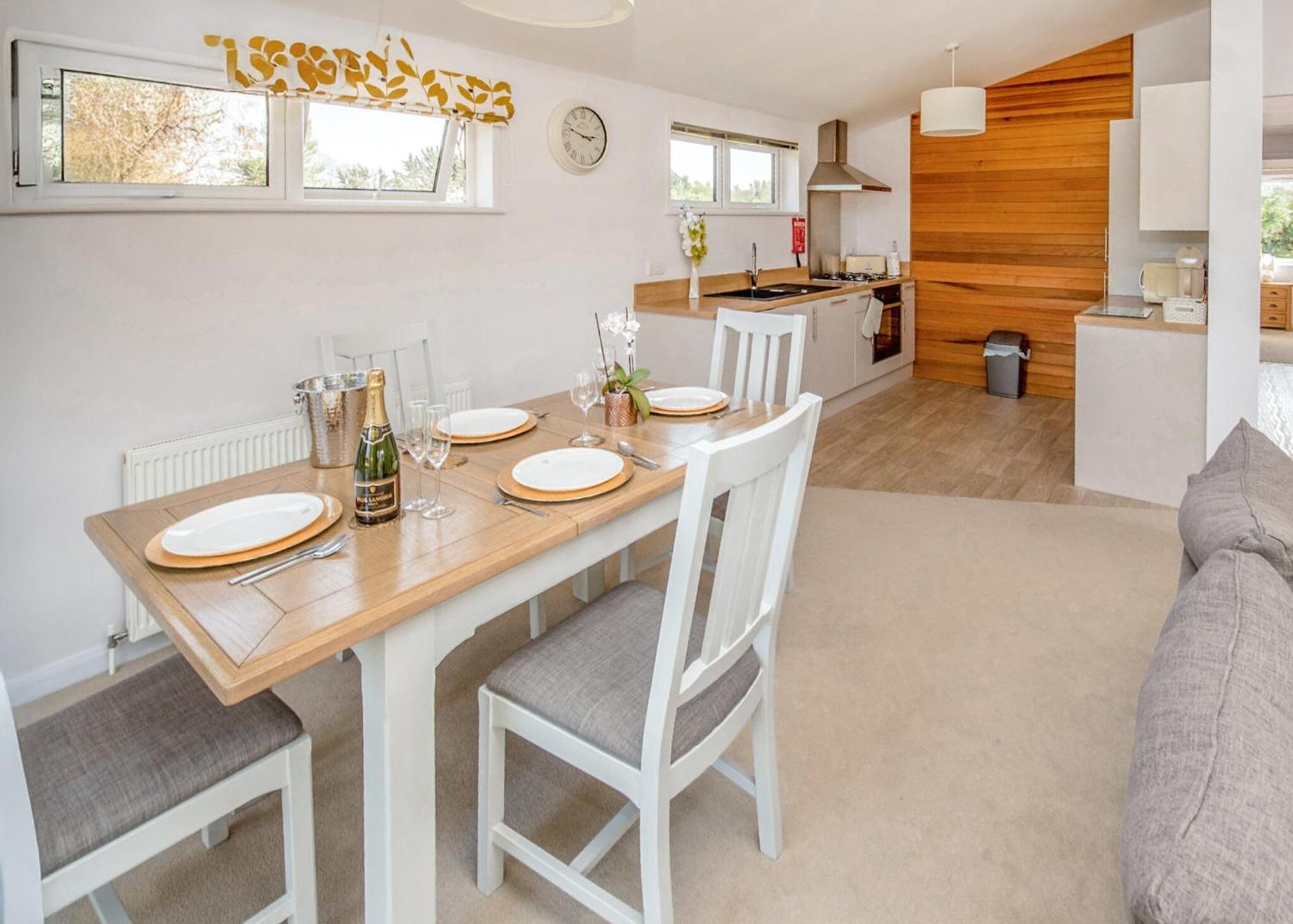 Hawthorn Glen Lodges Downham Market Habitación foto